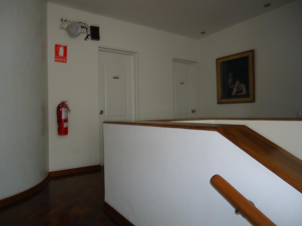 Bed & Breakfast - La Casa De Ceci Lima Bilik gambar