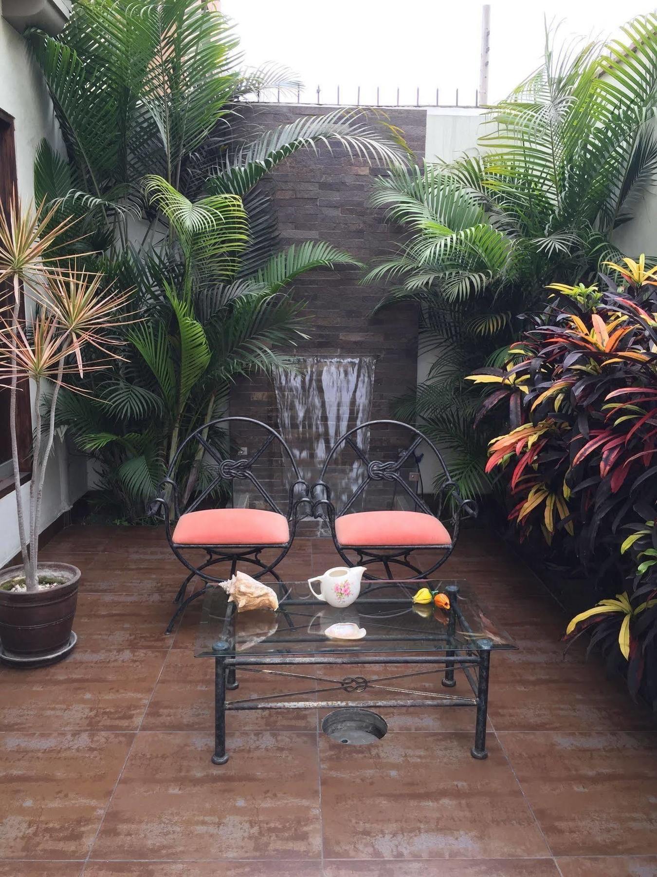 Bed & Breakfast - La Casa De Ceci Lima Luaran gambar